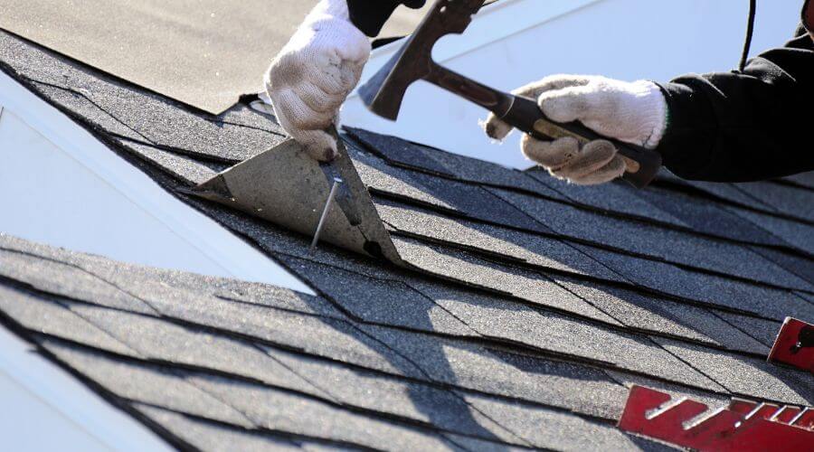 Professional gutter cleaning in Hurdland, MO